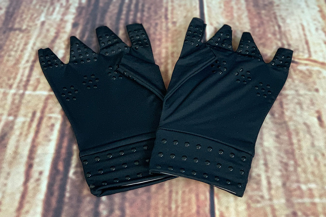 Be Balanced Therapiehandschuhe, schwarz für den Sommer
