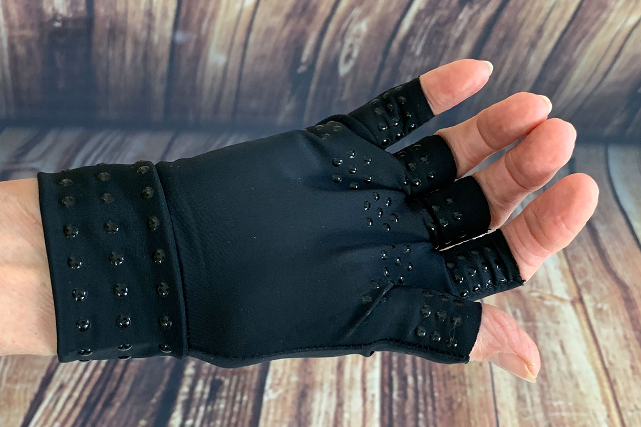 Be Balanced Therapiehandschuhe, schwarz für den Sommer