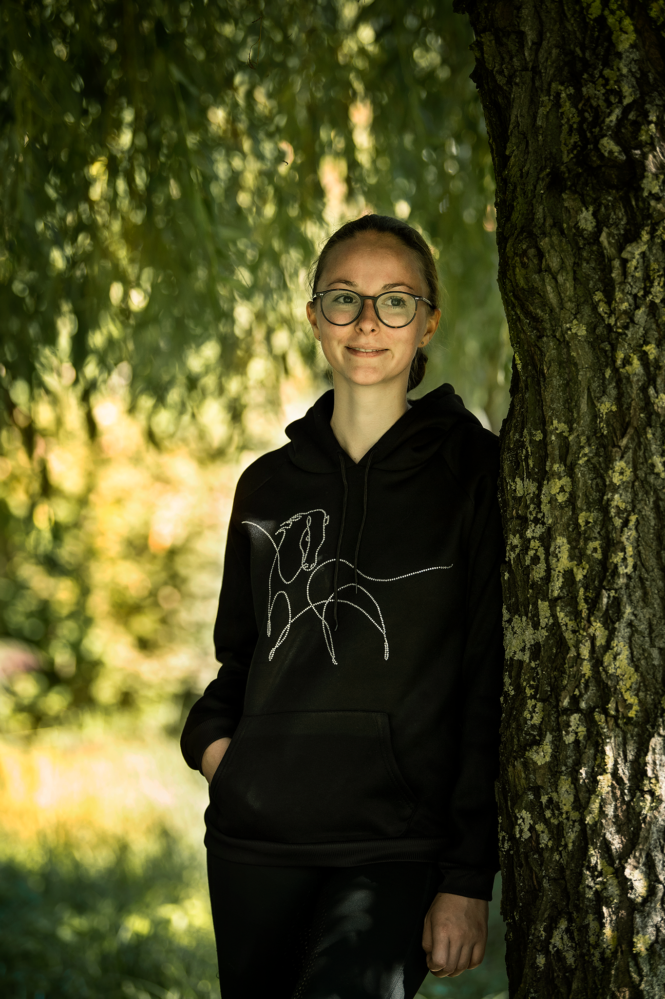 Hoodie by Runedal - schwarz